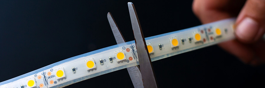4 Steps to Cut LED Strip Lights (& Where To Cut)
